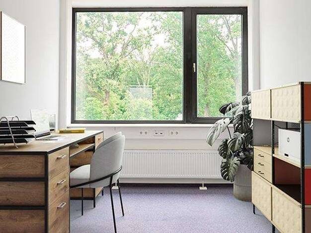 Bürofläche zur Miete provisionsfrei 15 m² Bürofläche teilbar ab 15 m² Philipp-Reis-Straße 17 Dörnigheim Maintal 63477