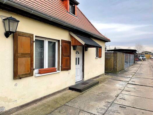 Grundstück zur Miete provisionsfrei 440 € 370 m² Grundstück Flemmingstraße 2a Radebeul 01445