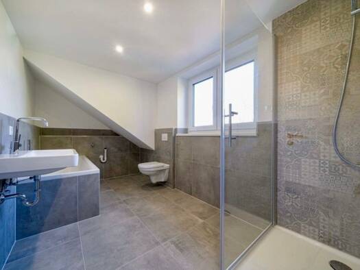 Wohnung zum Kauf provisionsfrei 254.000 € 3 Zimmer 63 m² 1. Geschoss frei ab sofort August-Lutz-Straße 7 Oettingen Oettingen i.Bay. 86732