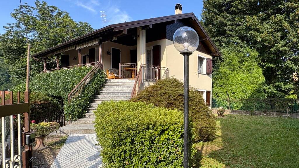 Wohnung zum Kauf 299.000 € 5 Zimmer 137 m² 2. Geschoss frei ab sofort Via Albagnano Bee Premeno