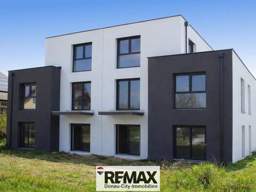 Reihenmittelhaus zum Kauf 7 Zimmer 220 m² 487 m² Grundstück Leopoldsdorf 2333