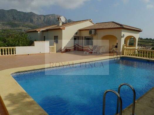 Villa zum Kauf provisionsfrei 495.000 € 5 Zimmer 229 m² 1.486 m² Grundstück frei ab sofort Beniarbeig 03778