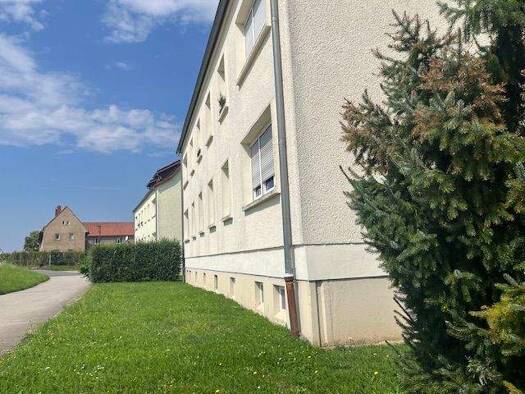 Wohnung zur Miete 303 € 2 Zimmer 44,9 m² 3. Geschoss frei ab sofort Gartenstraße 58 Geithain 04643