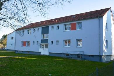 Wohnung zur Miete nur mit Wohnberechtigungsschein 550 € 3 Zimmer 84,6 m² 1. Geschoss frei ab 01.06.2025 Breiter Weg 102 West Hameln 31787