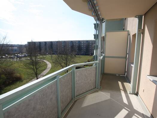 Wohnung zur Miete 393 € 2 Zimmer 65,6 m² 3. Geschoss frei ab 01.08.2026 Zeulsdorfer Straße 9 Lusan Gera 07549