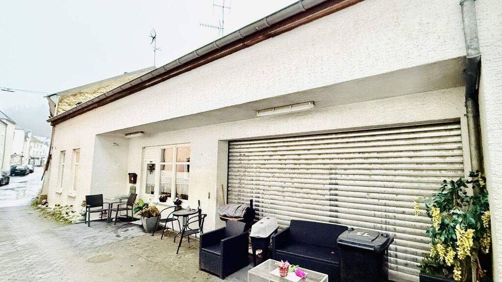 Stadthaus zum Kauf 160.000 € 3 Zimmer 85 m² 157 m² Grundstück Neuerburg 54673