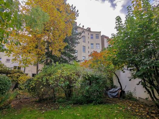 Mehrfamilienhaus zum Kauf als Kapitalanlage geeignet 2.210.000 € 901,5 m² 643 m² Grundstück Berlin 12055