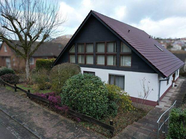 Einfamilienhaus zum Kauf 249.000 € 7 Zimmer 192 m² 780 m² Grundstück Beverungen 37688