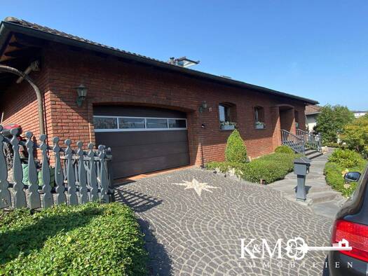 Einfamilienhaus zum Kauf 295.000 € 4 Zimmer 111 m² 659 m² Grundstück Langenfeld 56729
