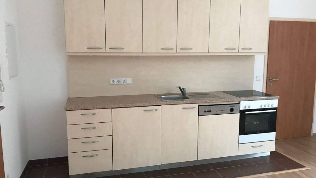 Wohnung zur Miete 390 € 2 Zimmer 51,4 m² 2. Geschoss Friedrichroda 99894