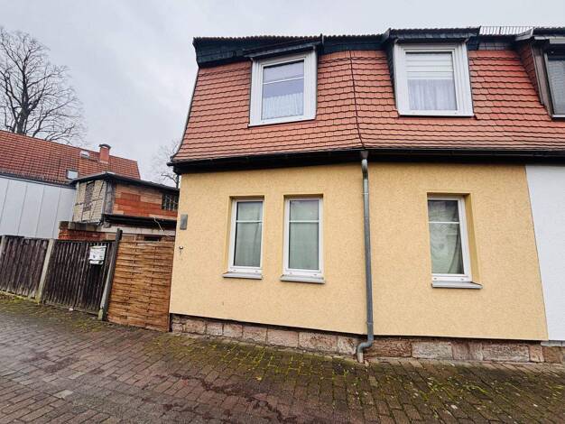 Doppelhaushälfte zum Kauf 45.000 € 4 Zimmer 100 m² 161 m² Grundstück frei ab sofort Geratal 99331