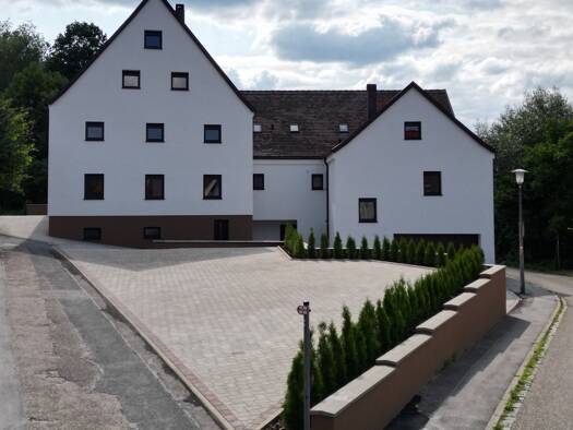 Hotel zum Kauf provisionsfrei 1.490.000 € 36 Zimmer 829 m² Grundstück Untere Eichenstraße 7 Burgthann 90559