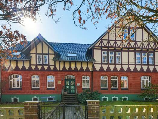 Einfamilienhaus zum Kauf 399.800 € 7 Zimmer 320 m² 5.970 m² Grundstück frei ab sofort Hohengrieben Diesdorf 29413