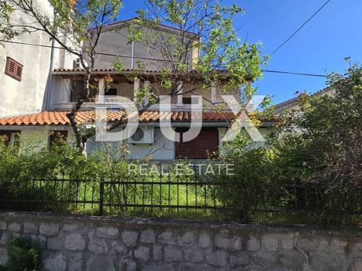 Einfamilienhaus zum Kauf 450.000 € 27 Zimmer 700 m² 230 m² Grundstück Buzet 52420