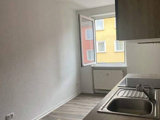 Wohnung zur Miete 490 € 2 Zimmer 64 m² frei ab 01.04.2026 Mitte Kassel 34117