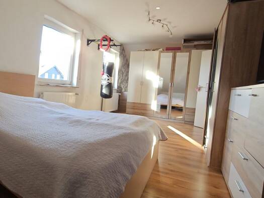 Wohnung zur Miete 750 € 1 Zimmer 84 m² Geschoss 2/2 frei ab sofort Großenritte Baunatal 34225