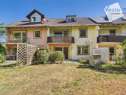 Reihenmittelhaus zum Kauf 160.000 € 4 Zimmer 105 m² 379 m² Grundstück Coburg Coburg 96450