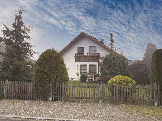 Einfamilienhaus zum Kauf 389.000 € 5,5 Zimmer 109 m² 735 m² Grundstück frei ab 01.02.2026 Ablach Krauchenwies 72505