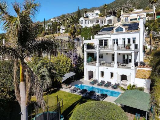 Villa zum Kauf 1.695.000 € 4 Zimmer 222 m² 1.086 m² Grundstück Istán 29611