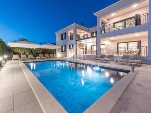 Haus zum Kauf 8 Zimmer 425 m² Gorica, Sukosan Sukosan