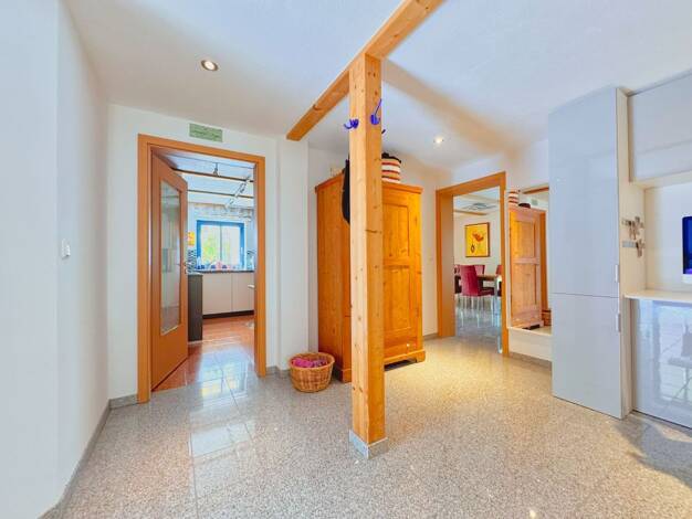 Einfamilienhaus zum Kauf provisionsfrei 629.000 € 8 Zimmer 320,5 m² 1.202 m² Grundstück Wörth Wörth an der Donau 93086