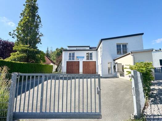 Haus zum Kauf 5 Zimmer 366 m² 810 m² Grundstück Hohenstein-Ernstthal Hohenstein-Ernstthal 09337