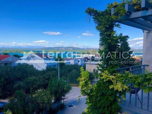 Haus zum Kauf 850.000 € 2 Zimmer 148 m² Šibenik