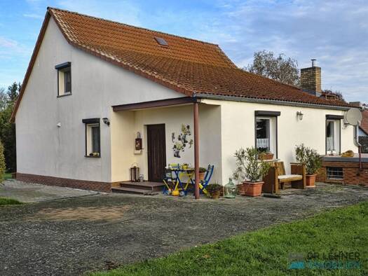 Einfamilienhaus zum Kauf 129.000 € 4 Zimmer 105 m² 2.830 m² Grundstück Tarnow Rosenow / Tarnow 17091