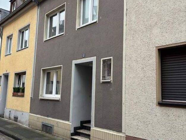 Reihenmittelhaus zur Miete 2.800 € 6 Zimmer 135 m² 90 m² Grundstück frei ab 01.06.2026 Altstadt-Süd Köln 50676