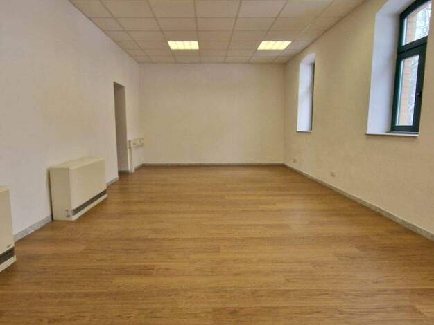 Büro zur Miete provisionsfrei 350 € 2 Zimmer 62 m² Bürofläche Ratswall 15 Bitterfeld Bitterfeld-Wolfen 06749