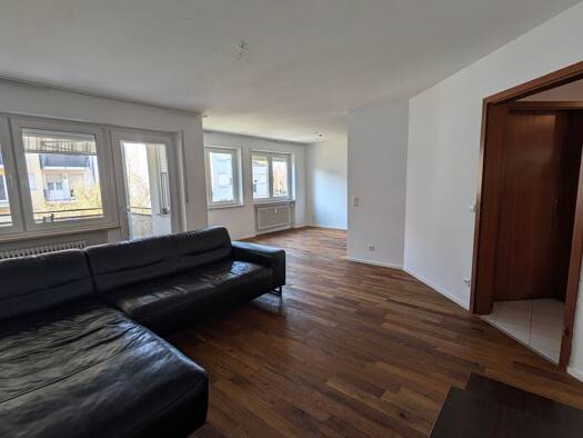 Wohnung zur Miete 1.050 € 3,5 Zimmer 87 m² Geschoss 3/5 frei ab sofort Singen Singen (Hohentwiel) 78224