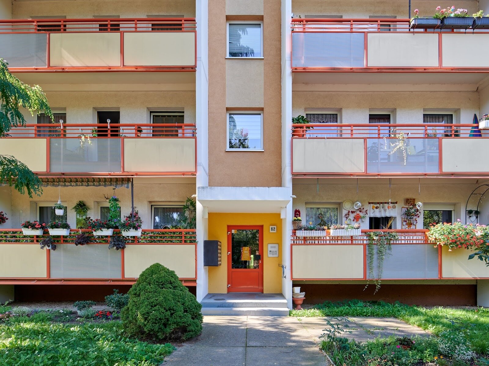 Wohnung zur Miete 495 € 3 Zimmer 64,3 m²<br/>Wohnfläche EG<br/>Geschoss Harthaer Straße 44 Neu-Omsewitz (Harthaer Str.-West) Dresden 01169