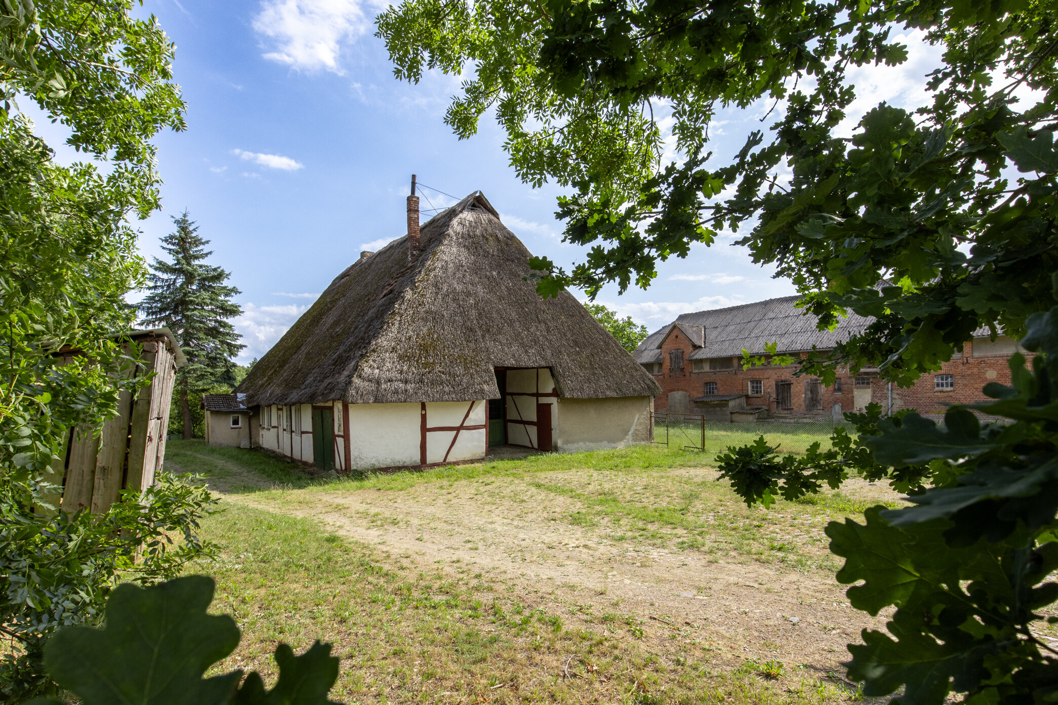 Bauernhaus zum Kauf 205.000 € 17 Zimmer 200 m²<br/>Wohnfläche 40.236 m²<br/>Grundstück Teplitz Züsow 23992