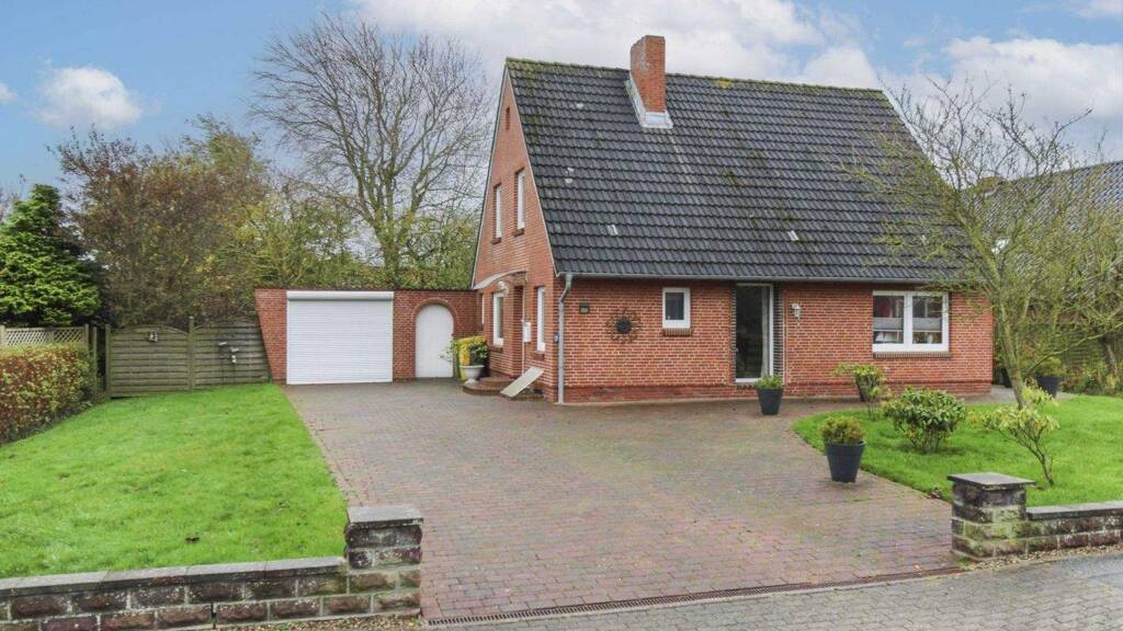 Einfamilienhaus zum Kauf 250.000 € 4 Zimmer 102,3 m² 882,3 m² Grundstück Klanxbüll 25924