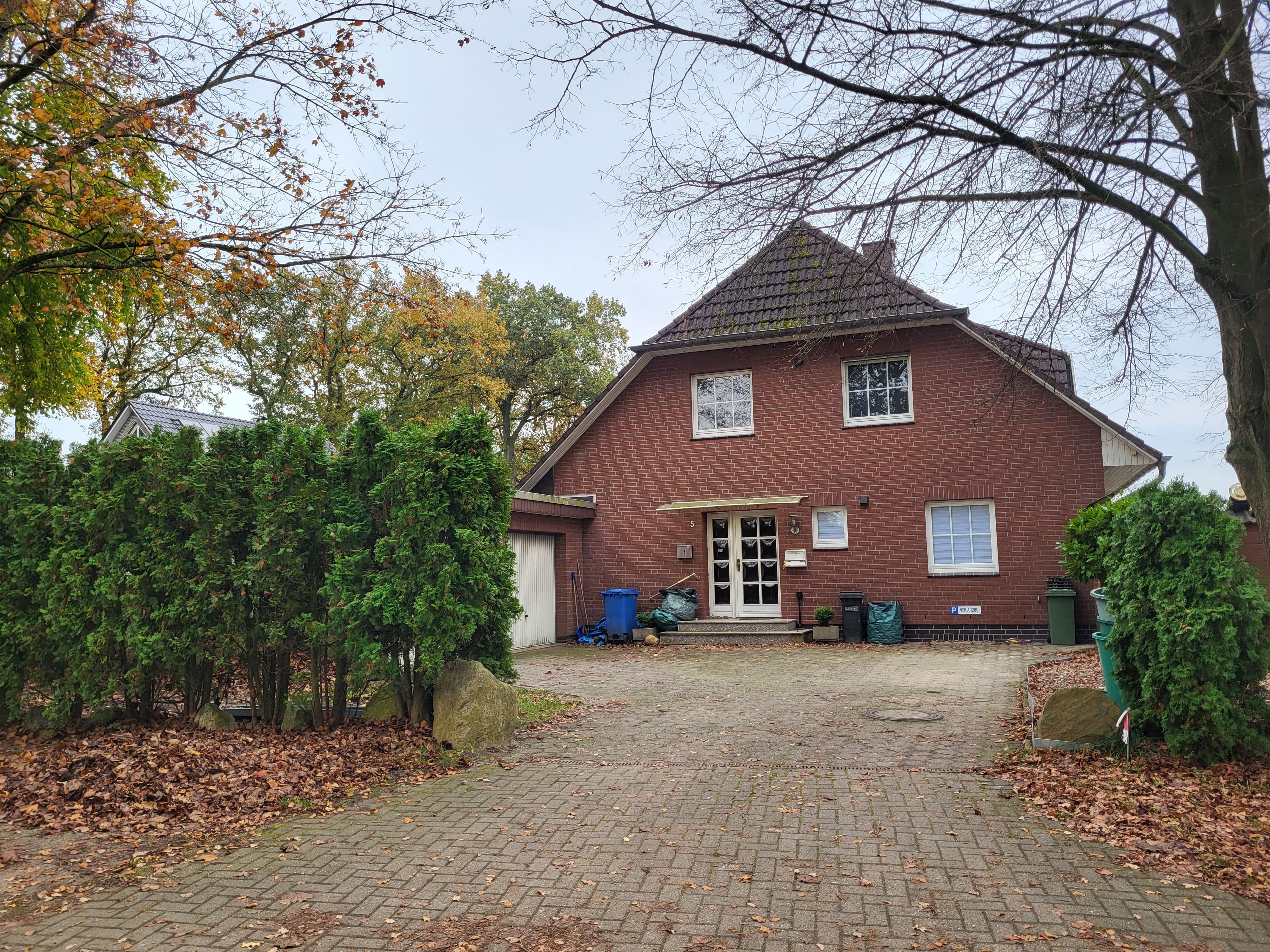 Mehrfamilienhaus zum Kauf provisionsfrei 399.000 € 6,5 Zimmer 200 m²<br/>Wohnfläche 850 m²<br/>Grundstück Walle Verden (Aller) 27283