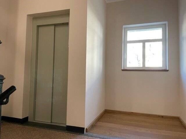 GEMÜTLICHE WOHNUNG MIT PARKETT, TERRASSE, FUßBODENHEIZUNG, EBK SOWIE MODERNEM DUSCHBAD – Sonnenstraße 75, 9130 Chemnitz – Vorschaubild 10
