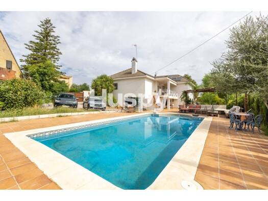 Villa zum Kauf 840.000 € 5 Zimmer 315 m² 1.228 m² Grundstück >Calle Mar > Dos Hermanas 41703