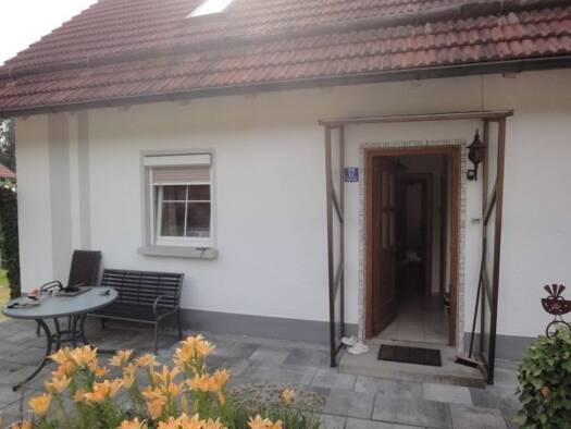 Mehrfamilienhaus zum Kauf 290.000 € 6 Zimmer 160 m² 3.510 m² Grundstück frei ab sofort Auerbach Waldkirchen 94065