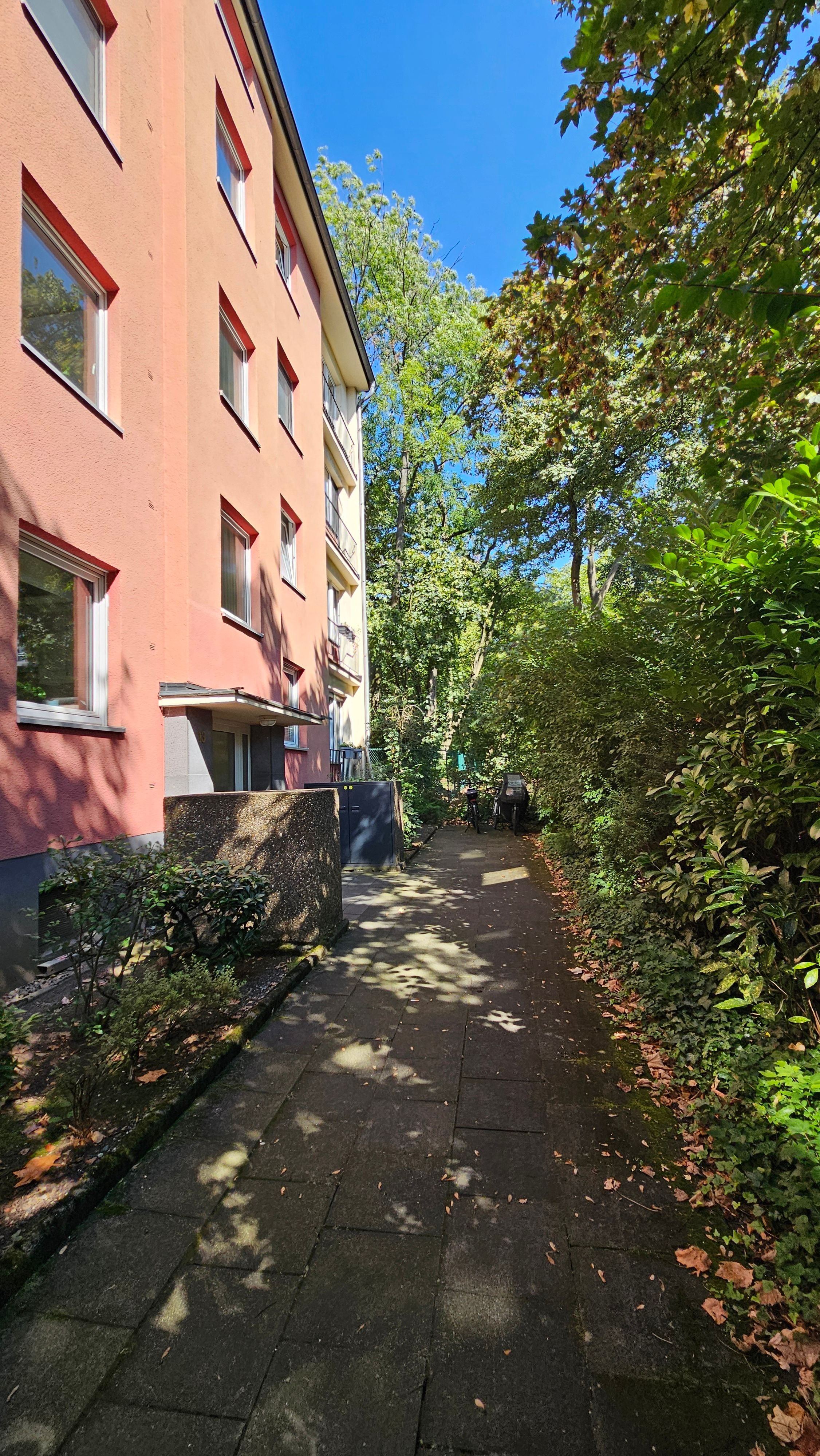 Wohnung zur Miete 1.200 € 3 Zimmer 80 m²<br/>Wohnfläche 2.<br/>Geschoss 15.12.2024<br/>Verfügbarkeit Innere Kanalstraße 13 Lindenthal Köln 50931