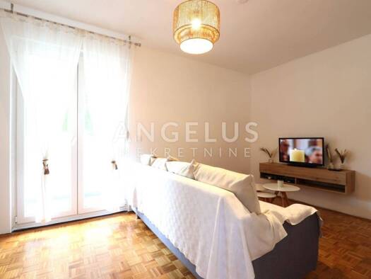 Wohnung zur Miete 850 € 2 Zimmer 60 m² EG Pula 52100