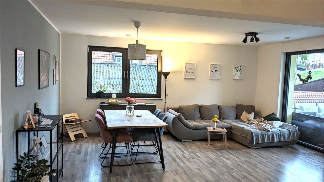 Wohnung zur Miete 1.100 € 3 Zimmer 95,5 m²<br/>Wohnfläche 1.<br/>Geschoss 01.12.2024<br/>Verfügbarkeit Roßtal Roßtal 90574