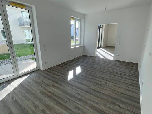 Ladenfläche zur Miete - Erstbezug 870 € 71,6 m² Verkaufsfläche Martinshöhe Wiederitzsch Nord 04159