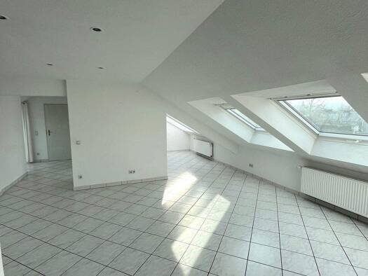 Wohnung zur Miete 600 € 2,5 Zimmer 51 m² frei ab sofort St Johann Saarbrücken 66111
