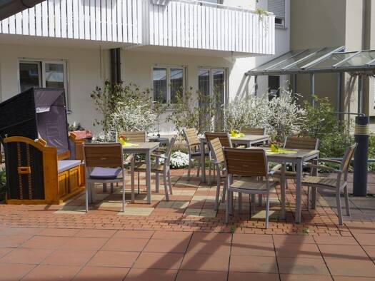Wohnung zur Miete 1.054 € 2 Zimmer 72,7 m² 2. Geschoss Innenstadt Fürth 90762