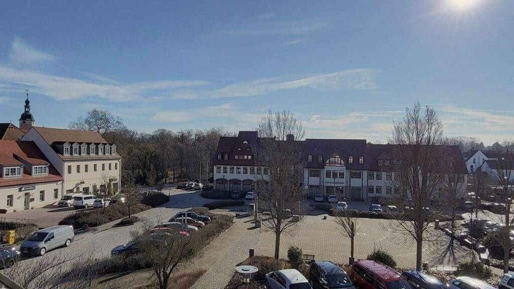 Wohnung zur Miete 409 € 2 Zimmer 47 m² 2. Geschoss Schloßplatz 11 Machern 04827