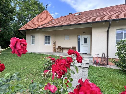 Einfamilienhaus zur Miete 2.500 € 5 Zimmer 155 m² 936 m² Grundstück Brunn am Gebirge 2345