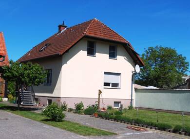 Haus zum Kauf 229.000 € 6 Zimmer 148 m² 1.974 m² Grundstück Molkereistraße 5 Wallstawe Wallstawe 29413