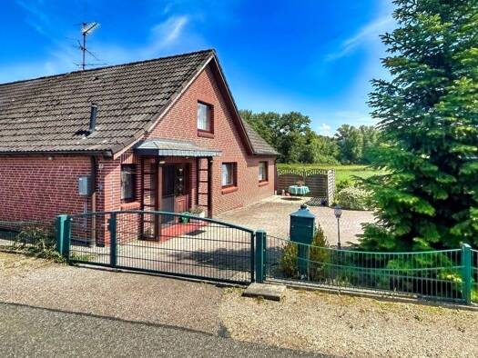 Einfamilienhaus zum Kauf 199.000 € 3 Zimmer 83 m² 1.233 m² Grundstück Todendorf 22965