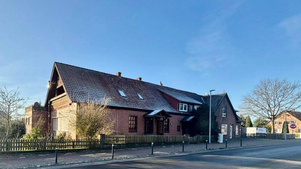 Mehrfamilienhaus zum Kauf 395.000 € 15 Zimmer 433 m² 1.948 m² Grundstück Mardorf Neustadt am Rübenberge 31535