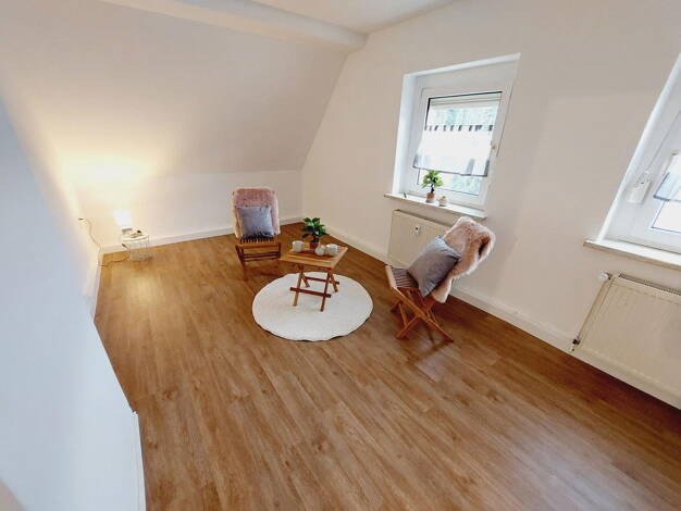 Wohnung zur Miete 255 € 2,5 Zimmer 50,6 m² 2. Geschoss frei ab 15.10.2025 Einsiedler Hauptstraße 27 Einsiedel Chemnitz 09123
